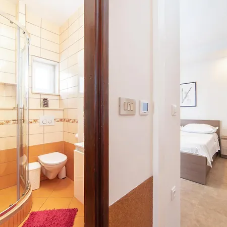 Lalu Apartman