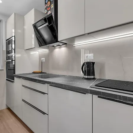 Lalu Apartman Makarska