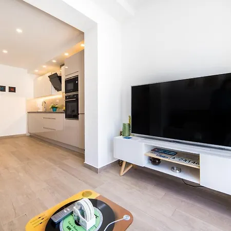 Lalu Apartment Makarska