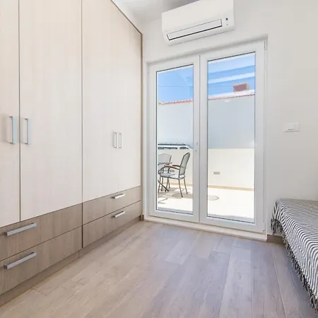 Lalu Apartment