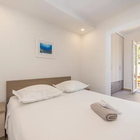 Lalu Apartment