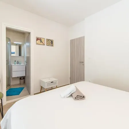 Apartment Lalu Makarska