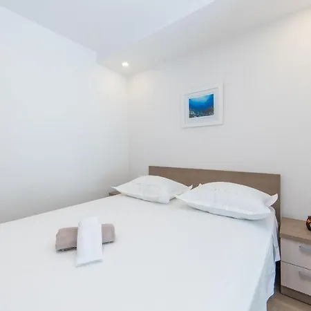 Lalu Apartment