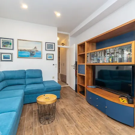 Apartment Lalu *