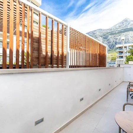 Lalu * Makarska