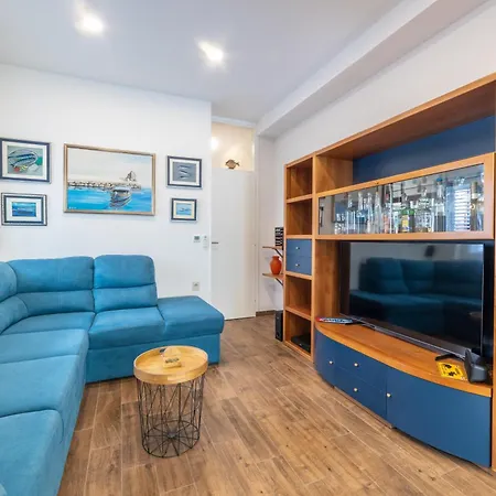 Lalu Apartment