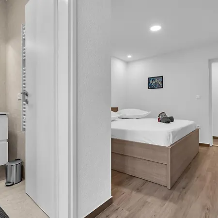 Lalu Apartamento