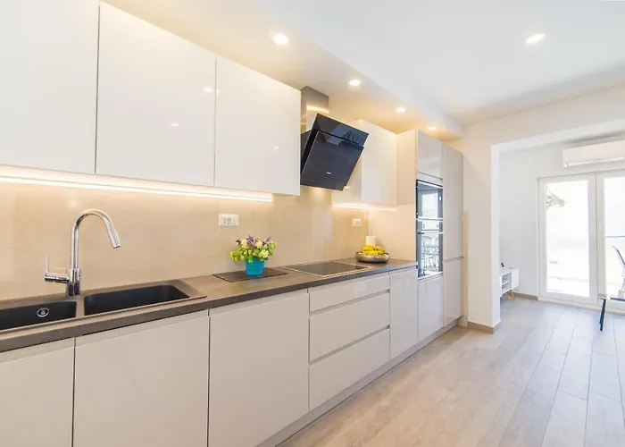 Apartment Lalu Makarska