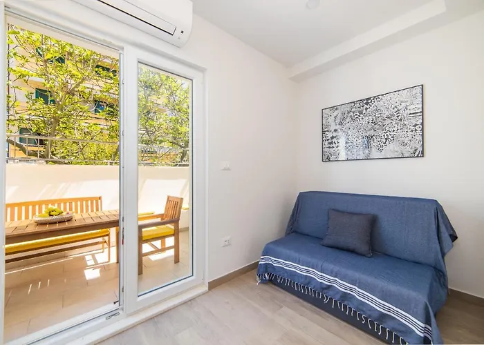 Lalu Apartment Makarska