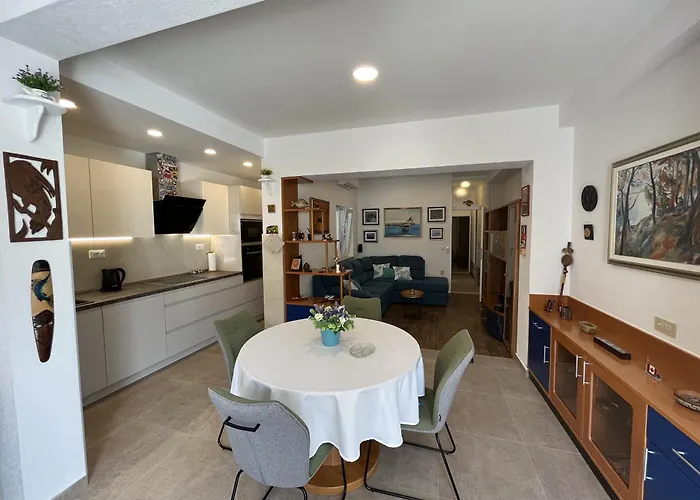 Lalu Apartment Makarska