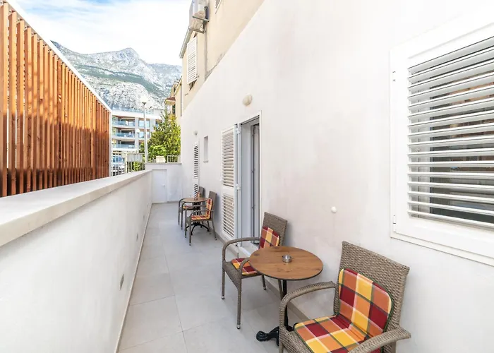 Lalu Lägenhet Makarska